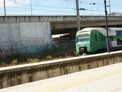 Campolide wird auch von der "grnen Linie" der CP Urbanos bedient.....